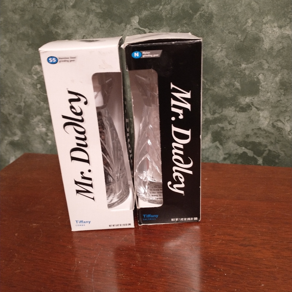 Vintage - Mr. Dudley Pepper & Salt Mills Set - NIB - A15